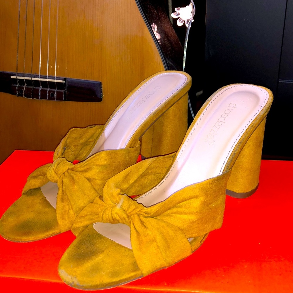 Yellow front-knot slip on heel ShoeDazzle